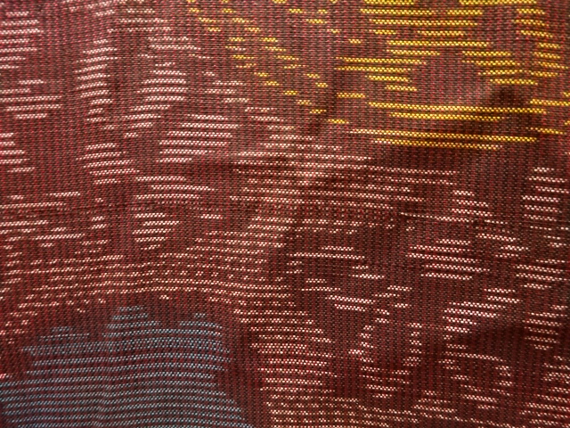 アンティーク　色紙に花松模様織り出し本場泥大島紬着物